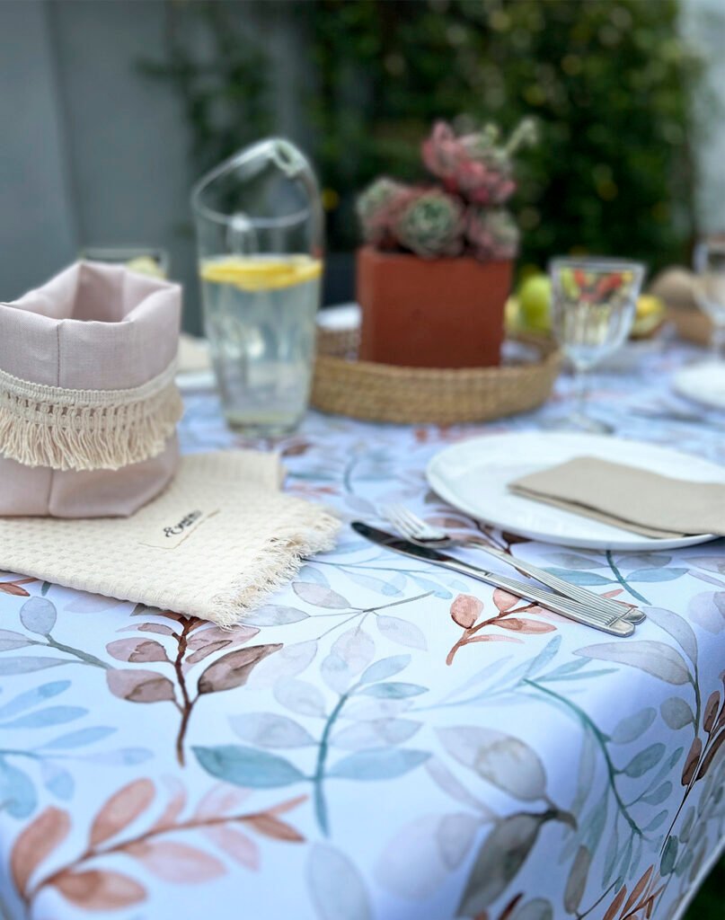 Manteles antimanchas — Esencia Hogar y Deco